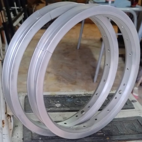 2 Aros de aluminio plano R12 20h LIQUIDACION